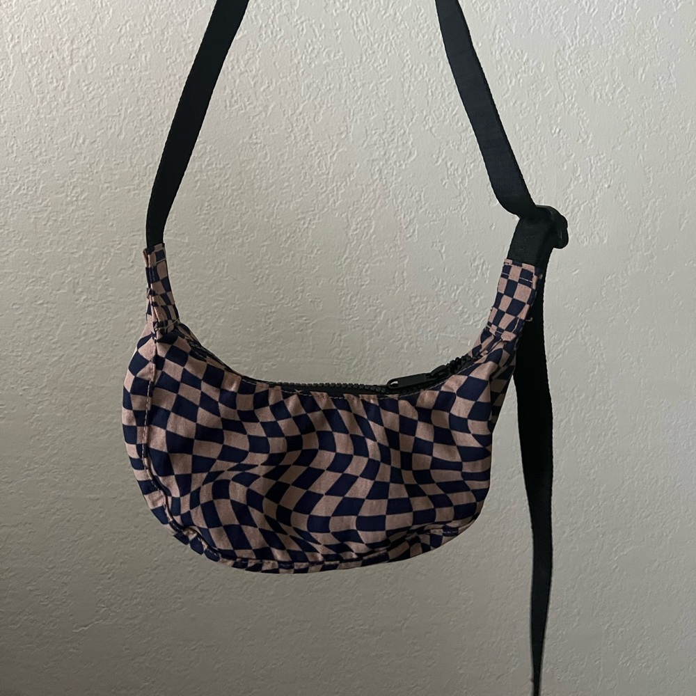 Baggu mini trippy checker crescent